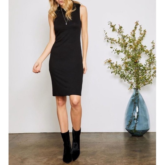 Black Dress w/ Open Back Cutout - Picture 4 of 8